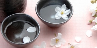 【うっとうしい！】旦那の親友が「うちで飲もうよ」と言ってくるけど旦那が「いや、うち来てよ」と言う→結局、旦那の親友は酒を持参せず、我が家のストックを物色して…