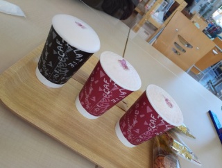 またまたお久しぶりですf(^_^;