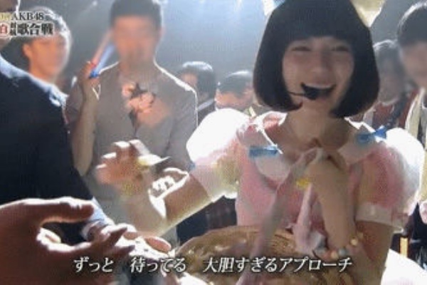 本日はakb紅白歌合戦 13年akb紅白 初めてのジェリービーンズ 大和田南那 島崎遥香 横山由依 Gif ぱるる情報局