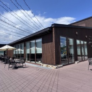 侮れないぞ、道の駅！　ゴロゴロ野菜に極厚ジューシィハンバーグカレー〜南富良野　レストラン メープル〜