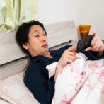 【悲報】大阪大学工学部卒職歴無し障害年金受給者ワイ、「社畜の同期」を見て爆笑ｗｗｗｗｗ