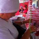 少量の肉たりとも無駄にせずそぎ落とせ！