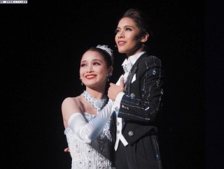 『天彩峰里』休演！