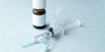 嫁の会社から家族用のワクチン枠で予定してたんだけど、自分の会社の提供を断ったら、その計画がパアになり、東京までワクチンを接種しに行けと言われた。