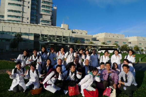 神戸学院大学薬学部 第 17 回アメリカ薬学研修 13年02月