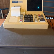 ＊実家の片付けと小さな店の始まり35話 レジスター問題とコースター作り