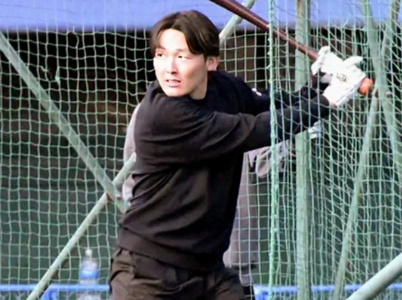 プロ入り初のレギュラー争いを行う源田壮亮選手。