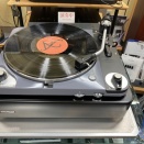 THORENS TD124DD 聴いてます