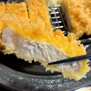 たつの　ロースかつ定食♪《脂楽亭》