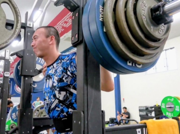 長身マッチョのゴリラ型長距離砲へ！