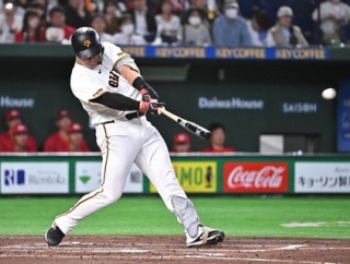 【朗報】巨人リチャード、11試合出場で2回目のヒーローインタビュー