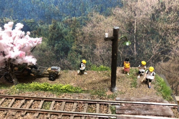 SmallWorldTree - 車両展示用ジオラマ