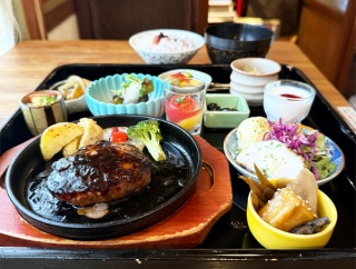 ふるカフェ カマクラヤ　【清水町御影】