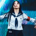 「まだ見たことのなかった私 」新しい学校のリーダーズ・KANON、セーラー服脱ぎ捨て大人モード全開ファッションに飛び交う“別人説”