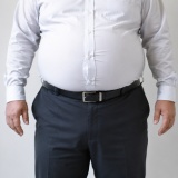 【悲報】中年おじさん「お腹だけぽっこり」になる原因、ガチで判明するｗｗｗ