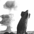アメリカ合衆国・ソビエト連邦・イギリスの3ヵ国がモスクワで「部分的核実験禁止条約」に調印する