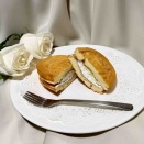 【ローソン】今日のオヤツは、New「ふんわりワッフル カスタード＆ホイップ」