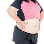 【悲報】坂口杏里さん、腹が限界突破