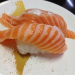 100円寿司のサーモンって鮭じゃなくてニジマスらしいが本当なんか？
