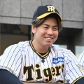 【阪神】梅野隆太郎が正捕手奪回へ！「直球破壊バット」に込めた覚悟と3種のグリップエンド調整の狙い
