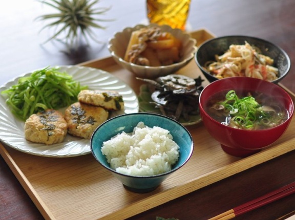 オットの謎の自信たっぷりは一体どこから来るの？っていう話とお豆腐のつくねとたっぷりのきぬさやで作ったナムルでヘルシー晩ごはん