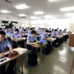 ウソをついて車から降ろすのはアリ？警察学校で採用されている実務書が物議