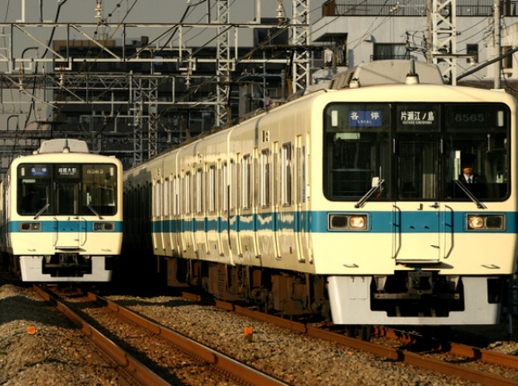 小田急江ノ島線のルートと街道にはどのような関係があるのか