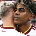 「最後に宝物を見つけ出した」ポルトガルとの“イベリア・ダービー”を劇的に制したスペインに国内外メディアが賛辞と期待！ 英放送局「土台は守備にある」