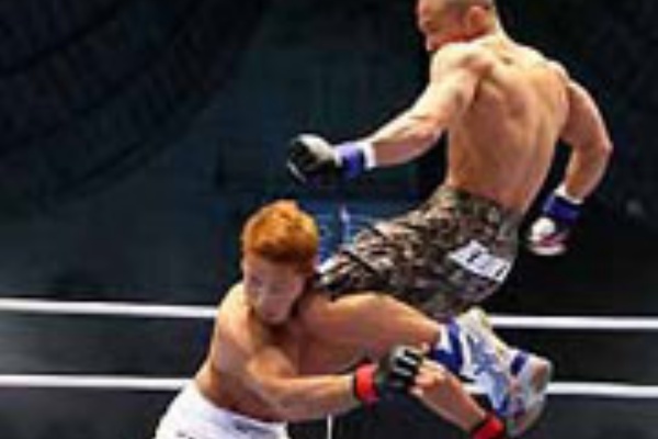 山本kid Vs 宮田和幸 1r 04秒 Ko 左跳びヒザ蹴り 動画 山本kid 徳郁 選手を神の子と崇める