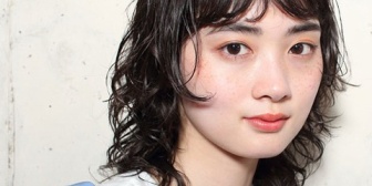 【染めなきゃダメなの？】カラー剤でかぶれるし、茶髪が似合わないからずっと黒髪でいるけど「染めたら？」とか言われるのがホント嫌だ。