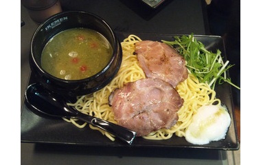 ��IKEMEN HOLLYWOOD�������͡٤β���