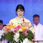 愛子さん　晩餐会は着物で　ラオス