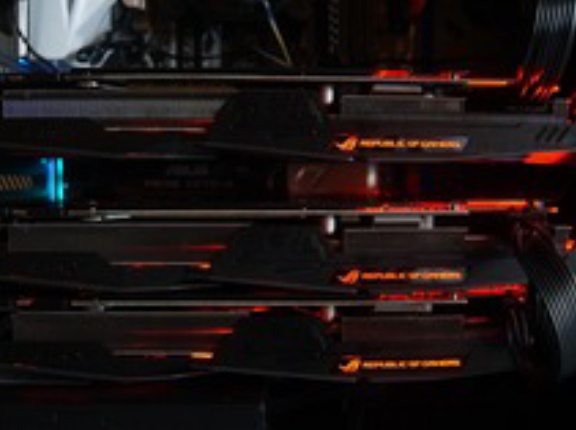 ゲーミングPC「グラボはどんどんデカくなりますが、PCIEはずっとx16です」←こいつ