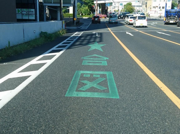 【闇】ウインカーを出さないドライバーの心理、怖すぎる…