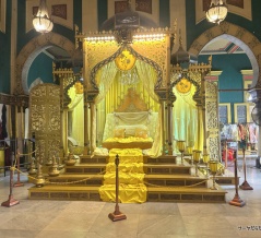 【Maimun Palace マイムーン宮殿】　at　メダン市内　〜100年前の王宮を独り占め？不思議な建築美をレポ〜