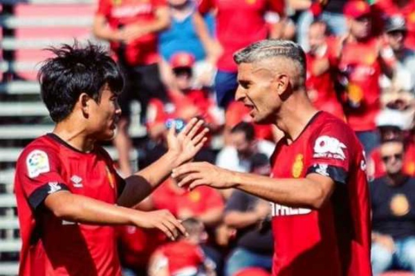 サルバ セビージャと久保のホットライン開通したな セビおじは心を開いたっぽいな サッカータイム