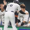 大谷翔平さん、村上宗隆を慰める