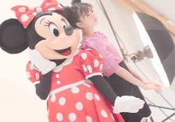 【驚愕】ディズニーと飛鳥ちゃんが共演ｗｗｗｗこれはすげぇぇｗｗｗｗｗｗ