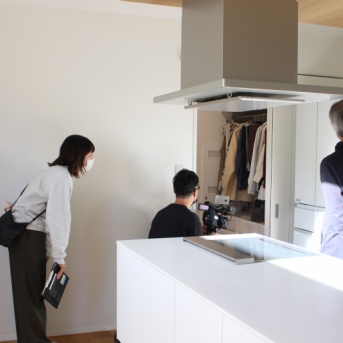 わが家でテレビ撮影がありました！と、ごちゃつかない書類整理の意外なポイント ＆ ポチレポ・半額で買えましたー！