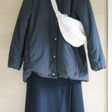 『ユニクロ×マリメッコバッグで50代コーデ』の画像