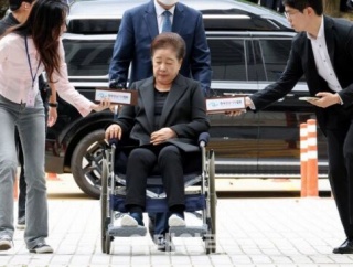 旧統一教会の韓鶴子が取り調べを受けに行く姿を見た韓国人の反応「出た！！！韓国の伝統芸！！！」