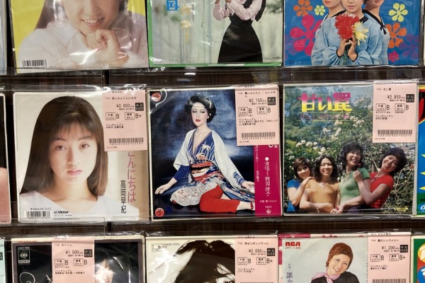 【希少】昭和歌謡・演歌レコード 大量まとめ売り 懐かしのヒット曲148点 希少】昭和歌謡・演歌レコード 大量まとめ売り 懐かしのヒット曲