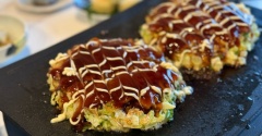 だんなさまが、お好み焼きを焼いてくれた夜ごはん