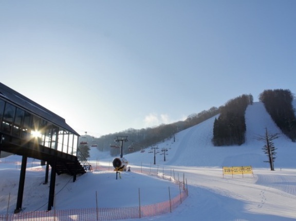 お車で長野県の戸隠スキー場に行ってきたの(´･ω･`)