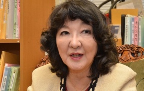 片山さつき財務相「女子サッカーを男子並にするのは意味がある。政府や経済界が投資すれば目指す女子が増える」