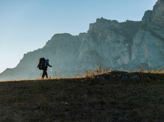 オーストリア最高峰に登る途中で亡くなった女性… 山岳家の恋人は懲役刑の危機
