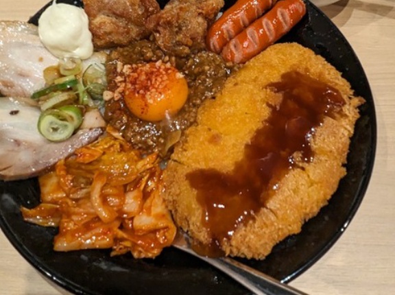 カミナリ飯の新店が名古屋市栄に開店していたので、カミナリ飯を食べに行ってみた。(背徳飯 愛知県 名古屋市 中区栄  栄駅)