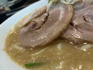 ギトギトの味噌が食べたきゃここでしょ　こってりらーめん 誉