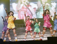 ふじいとヨメの七日間戦争 俺のザ ベストテン しゃちほこからは おっとりガールの憂鬱 私がセンター 永遠のトリニティー がランクイン ひな壇でもいいリアクション しゃちほこパーク 鯱城