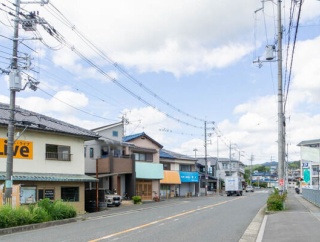 【追記：オープンは10月11日】府道6号線ぞい浦堂に「THREEK（スリーケー）」ってカフェ&レストランができるみたい。9月27日オープン予定